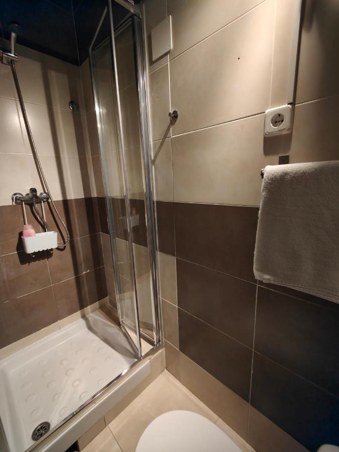 Single Rooms Μαδρίτη Εξωτερικό φωτογραφία